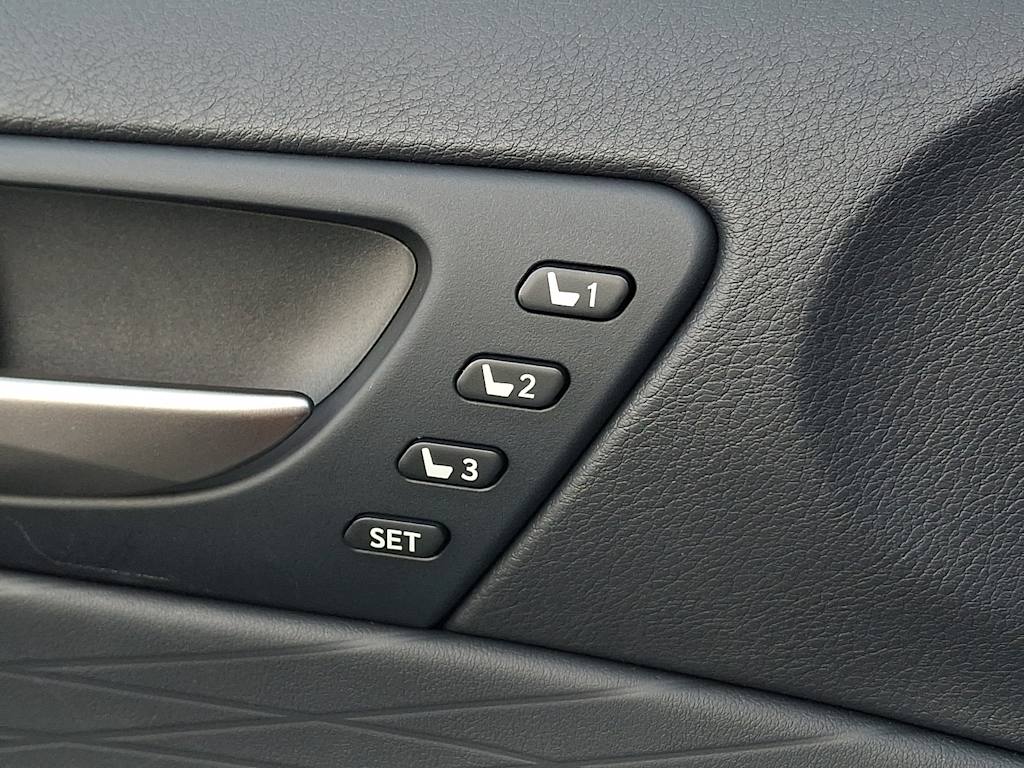 Thumbnail: 2024 Lexus ES - 26