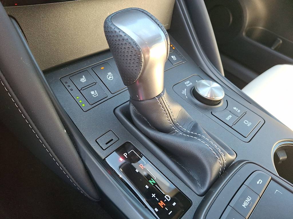 Thumbnail: 2024 Lexus ES - 9