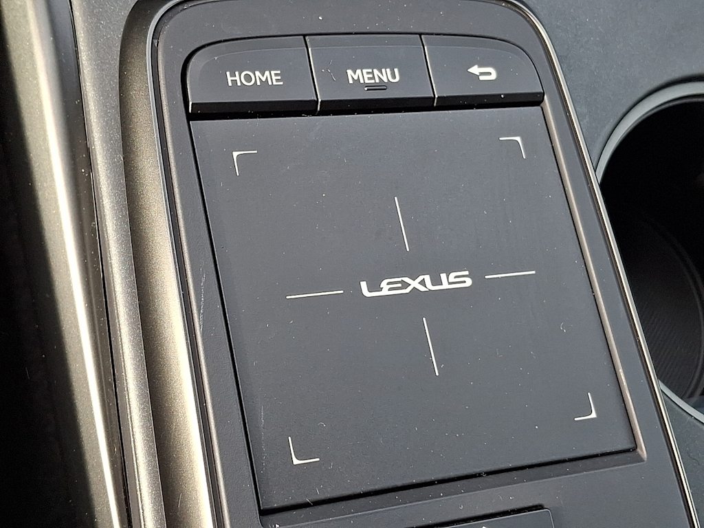Thumbnail: 2025 Lexus ES - 27