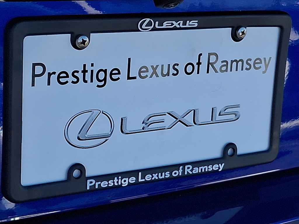 Thumbnail: 2023 Lexus IS - 30