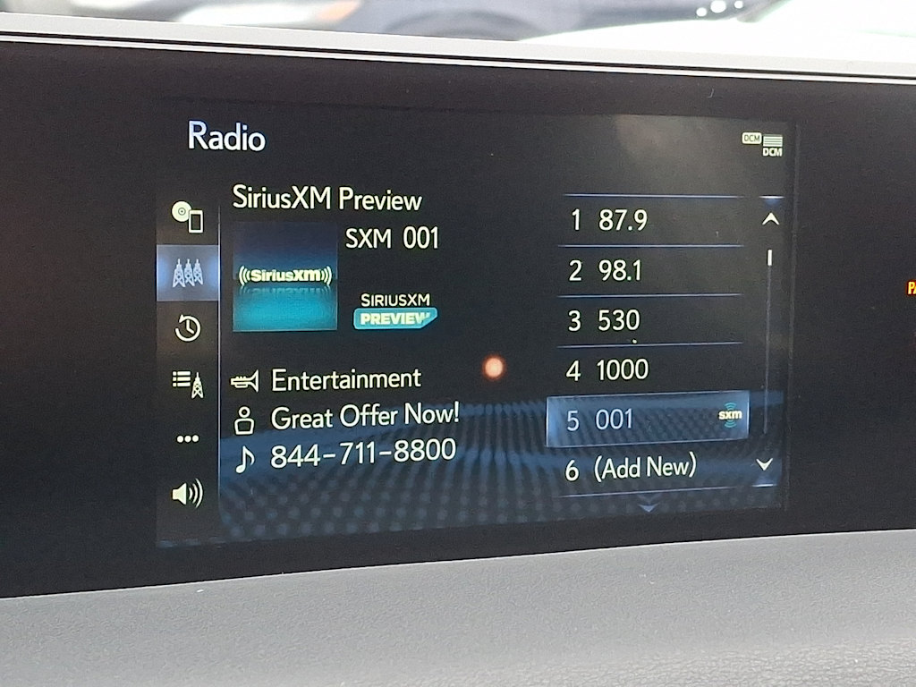 Thumbnail: 2019 Lexus UX - 8