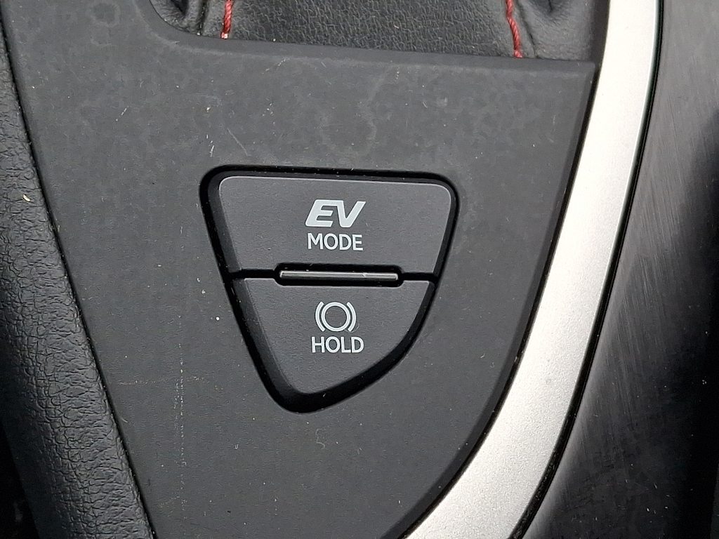 Thumbnail: 2019 Lexus UX - 26