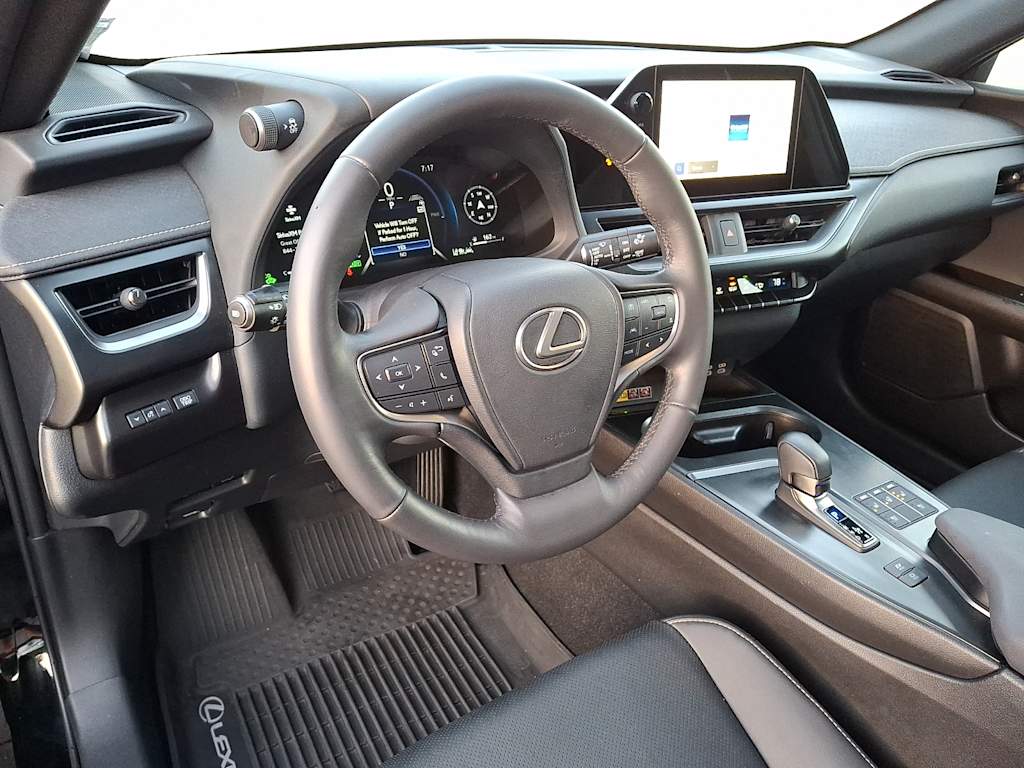Thumbnail: 2025 Lexus UX - 2