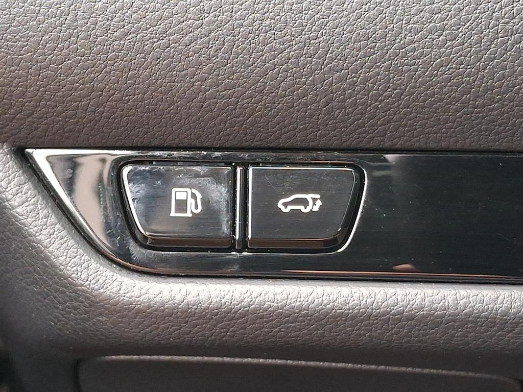 Thumbnail: 2024 Lexus ES - 26