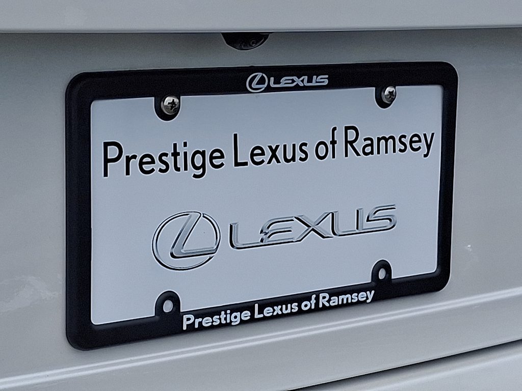 Thumbnail: 2024 Lexus ES - 30
