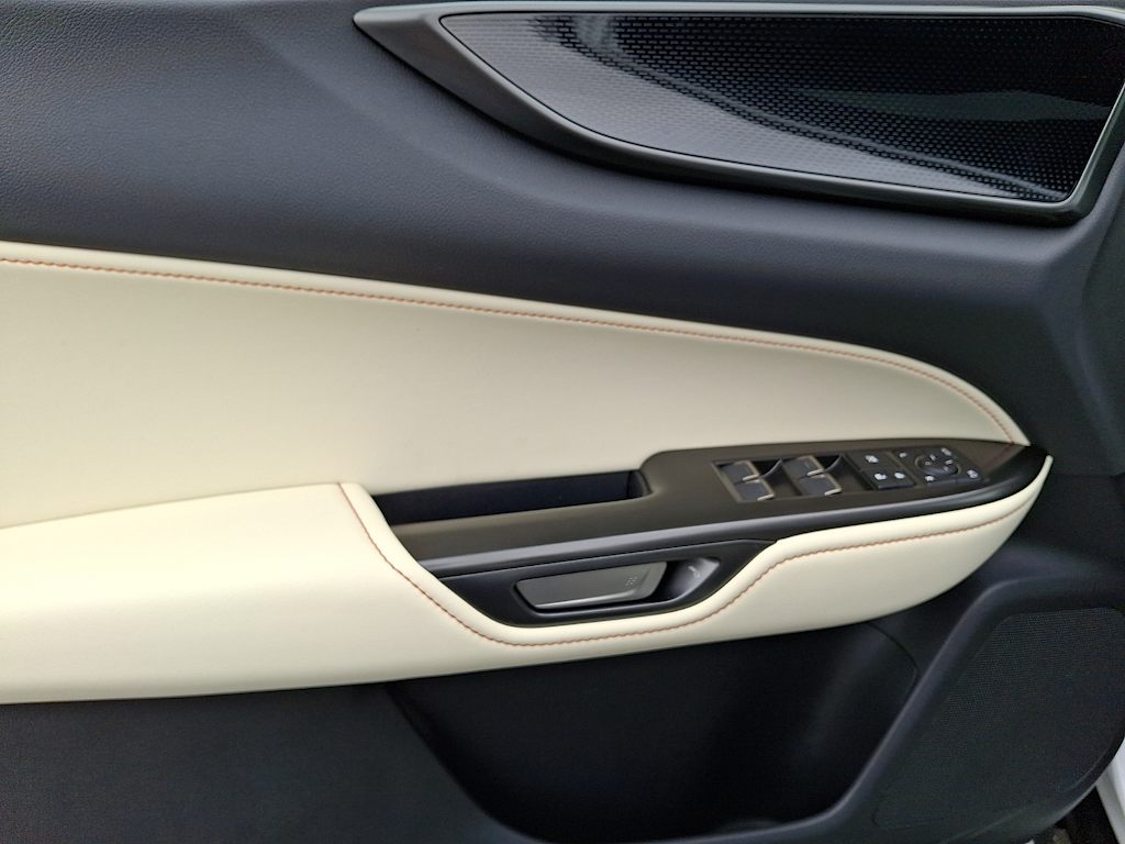 Thumbnail: 2024 Lexus ES - 16