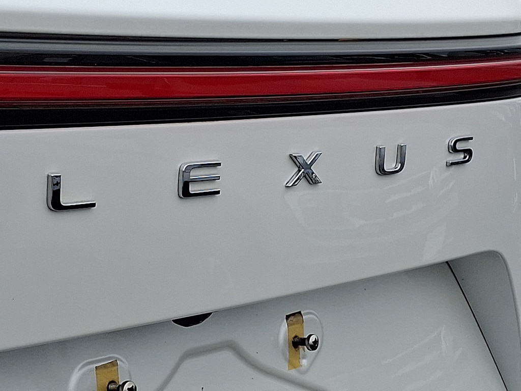 Thumbnail: 2024 Lexus ES - 29