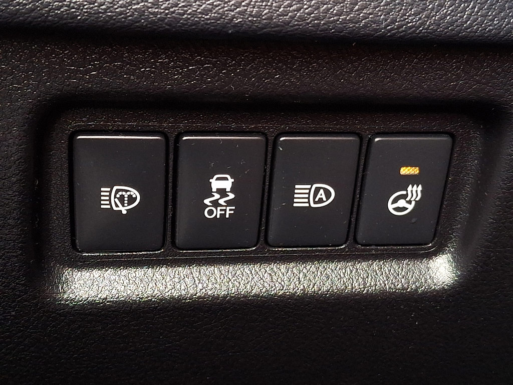 Thumbnail: 2023 Lexus GX - 26