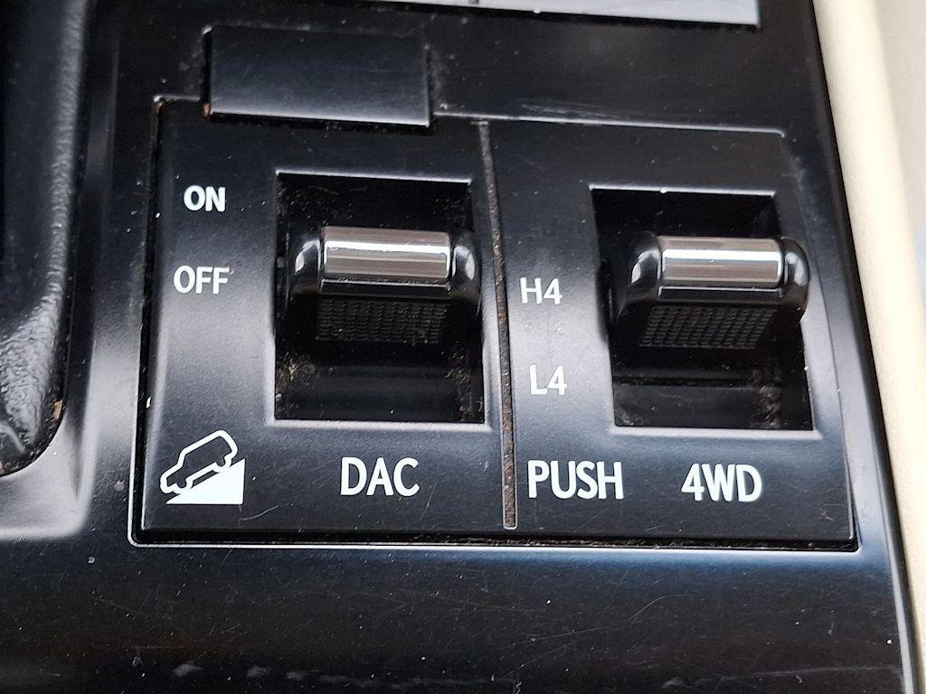 Thumbnail: 2020 Lexus GX - 25