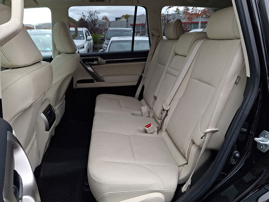 Thumbnail: 2020 Lexus GX - 8