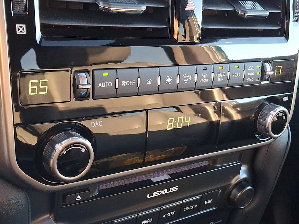 Thumbnail: 2022 Lexus GX - 18