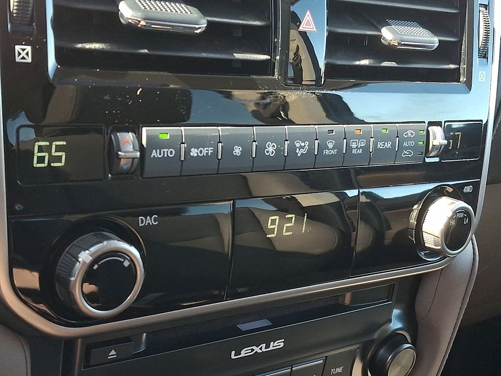 Thumbnail: 2023 Lexus GX - 19