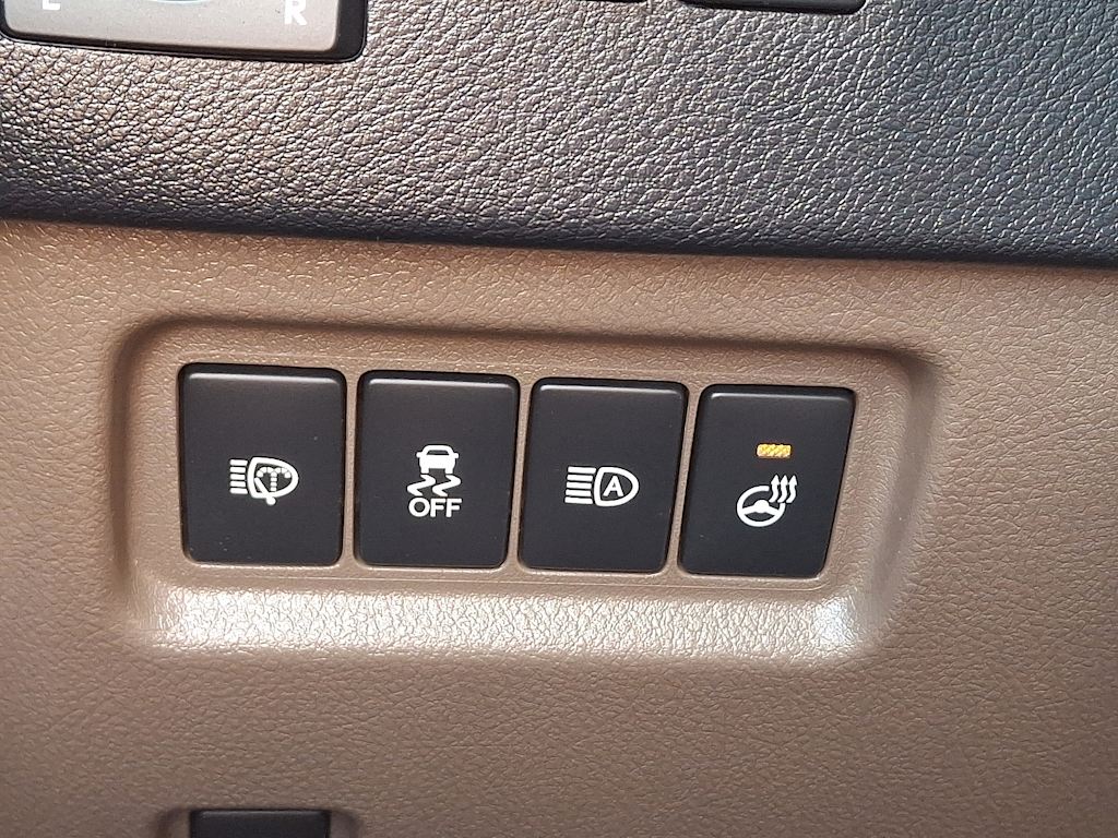 Thumbnail: 2023 Lexus GX - 26