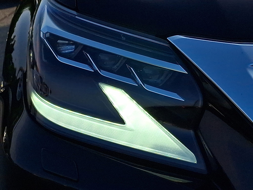 Thumbnail: 2023 Lexus GX - 15