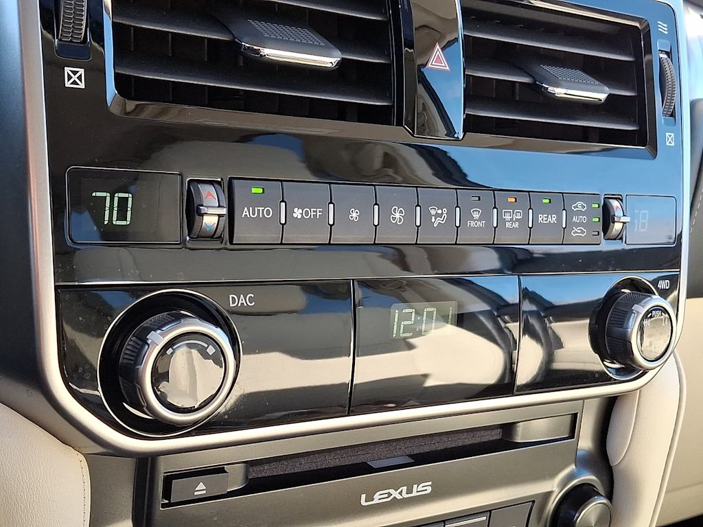 Thumbnail: 2022 Lexus GX - 18