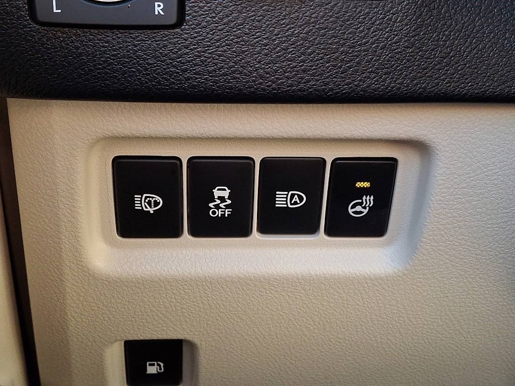 Thumbnail: 2022 Lexus GX - 25