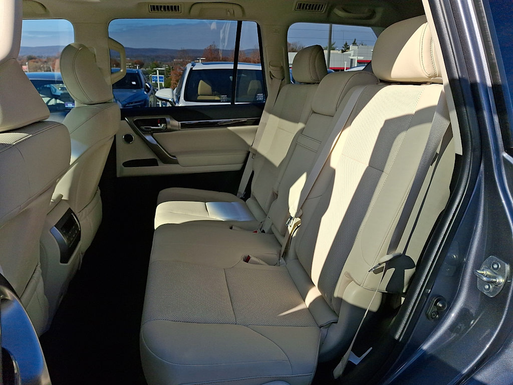 Thumbnail: 2022 Lexus GX - 8