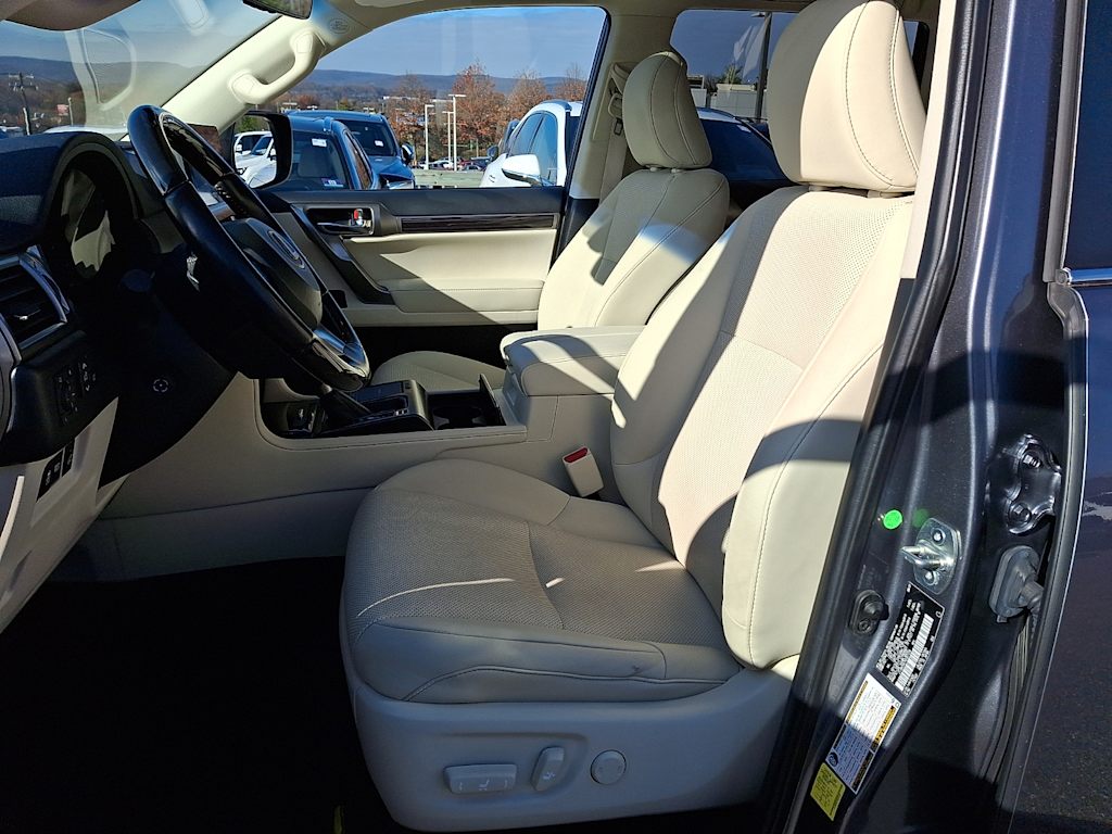 Thumbnail: 2022 Lexus GX - 7