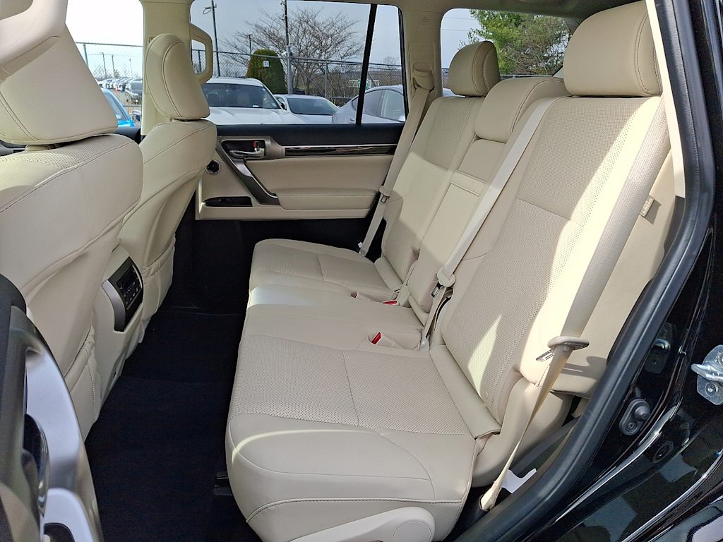 Thumbnail: 2023 Lexus GX - 8