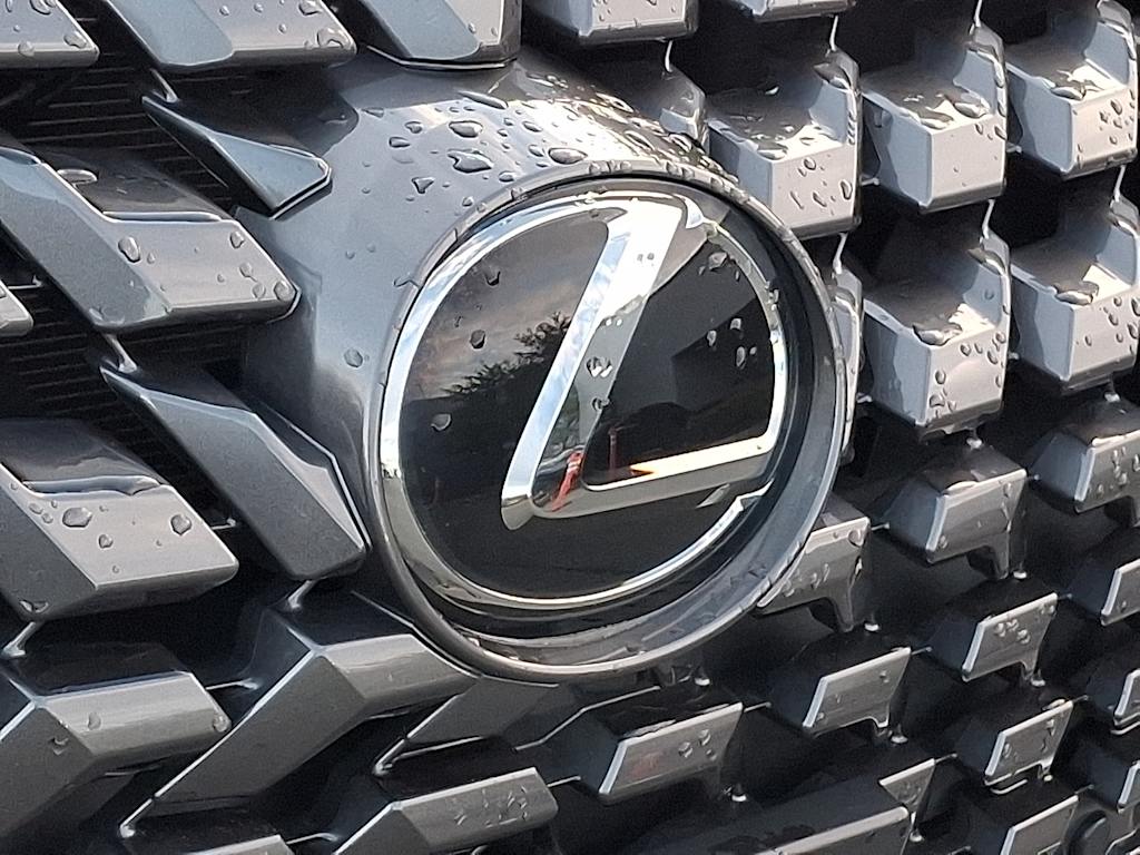 Thumbnail: 2023 Lexus GX - 4