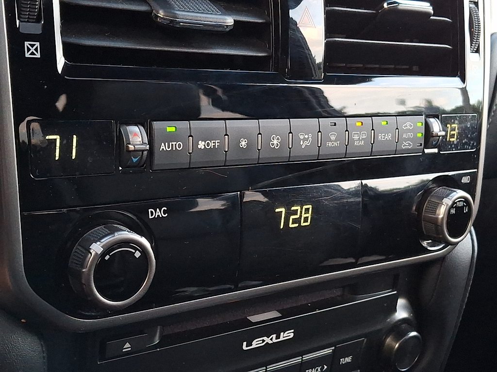 Thumbnail: 2023 Lexus GX - 17