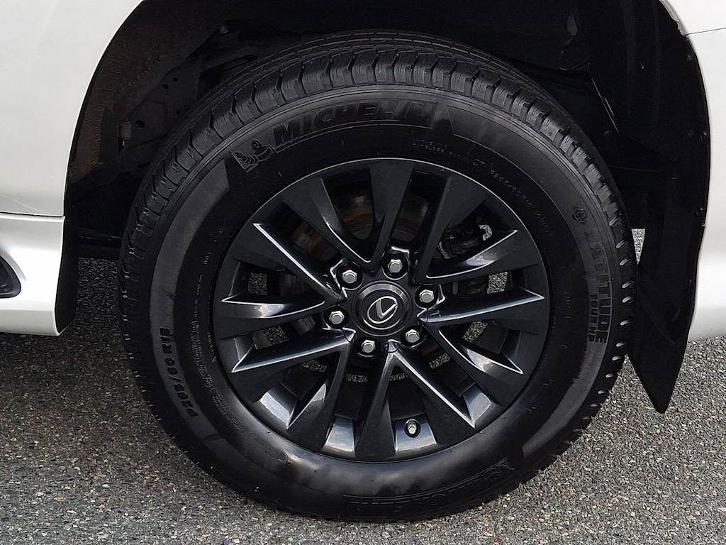 Thumbnail: 2023 Lexus GX - 5