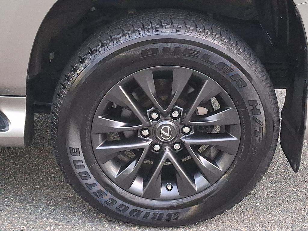 Thumbnail: 2023 Lexus GX - 7