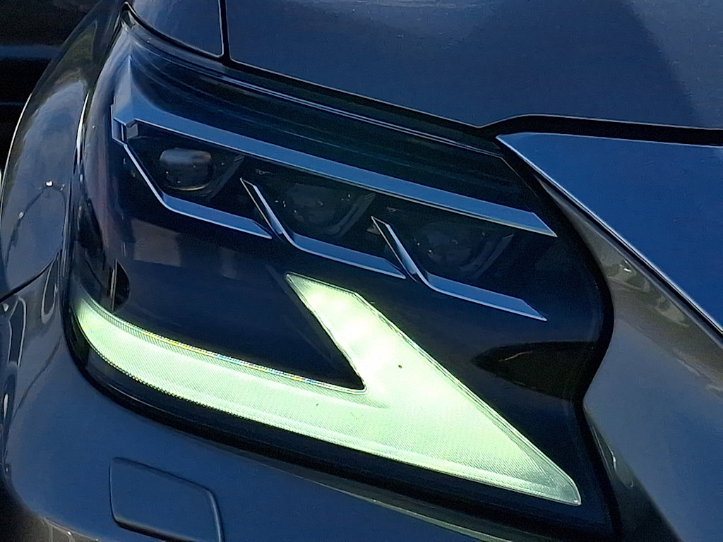 Thumbnail: 2023 Lexus GX - 17