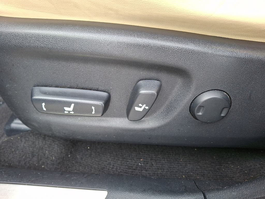 Thumbnail: 2017 Lexus NX - 17