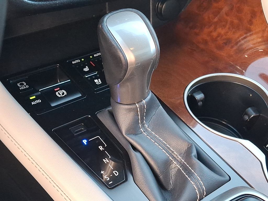 Thumbnail: 2019 Lexus RX - 10