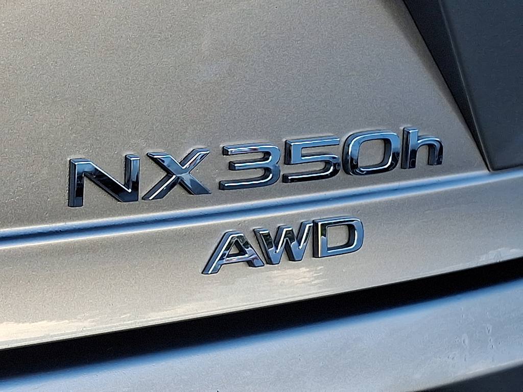 Thumbnail: 2024 Lexus ES - 29