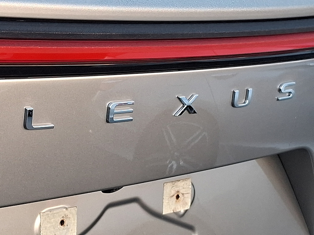 Thumbnail: 2024 Lexus ES - 30