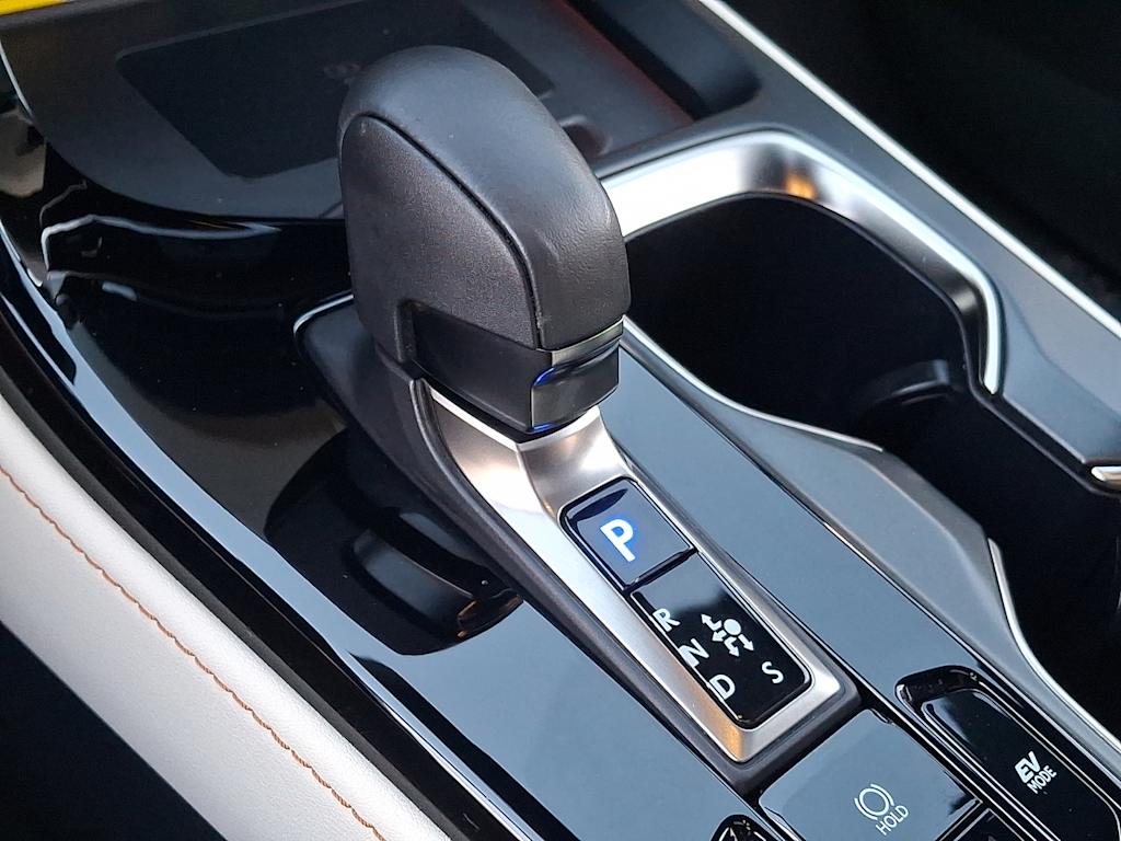Thumbnail: 2024 Lexus ES - 10