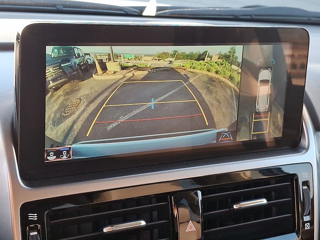 Thumbnail: 2023 Lexus GX - 19