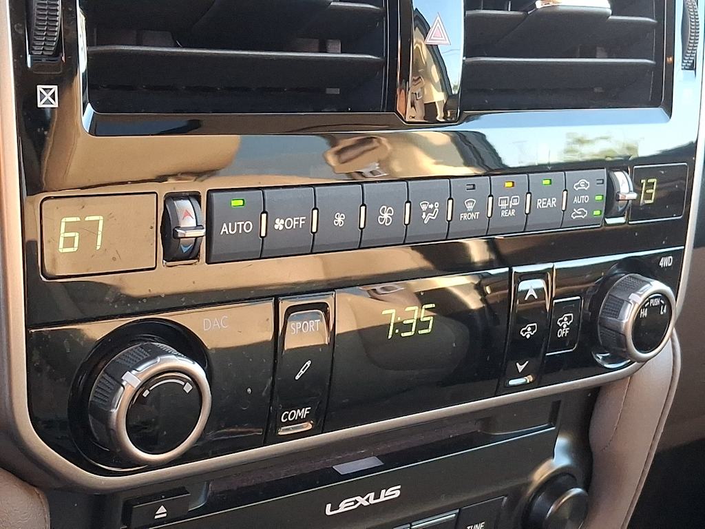 Thumbnail: 2023 Lexus GX - 18