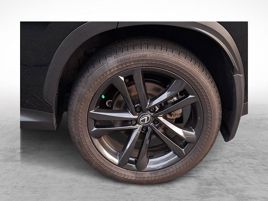 Thumbnail: 2024 Lexus ES - 7