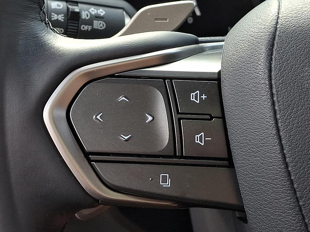 Thumbnail: 2025 Lexus ES - 21