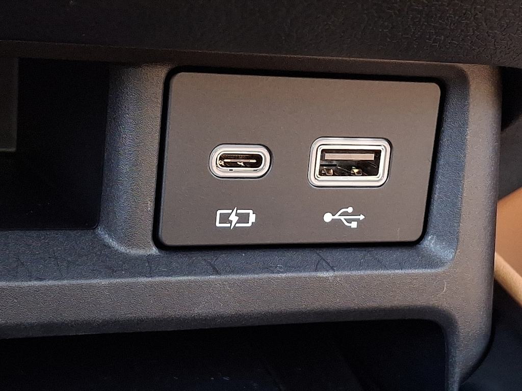 Thumbnail: 2025 Lexus ES - 24