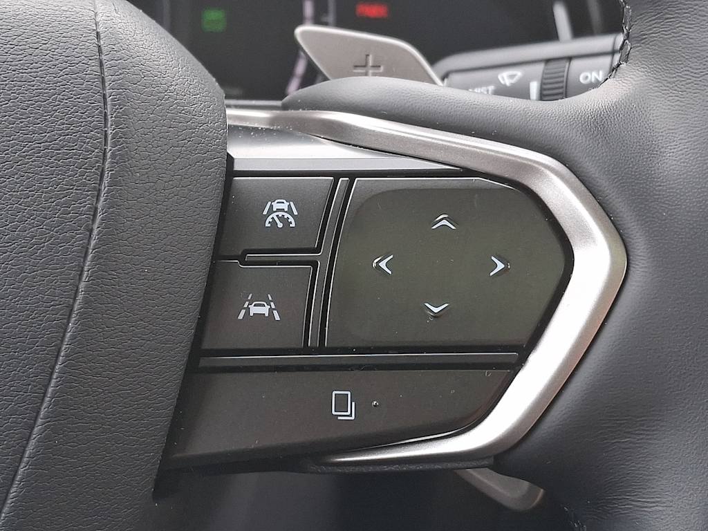 Thumbnail: 2025 Lexus ES - 22