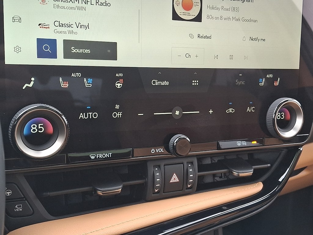 Thumbnail: 2025 Lexus ES - 19