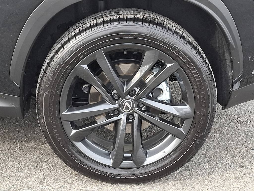 Thumbnail: 2025 Lexus ES - 6