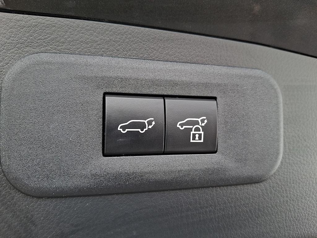 Thumbnail: 2025 Lexus ES - 27