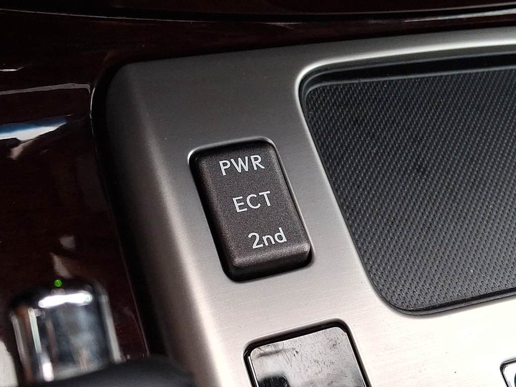 Thumbnail: 2014 Lexus LX - 26