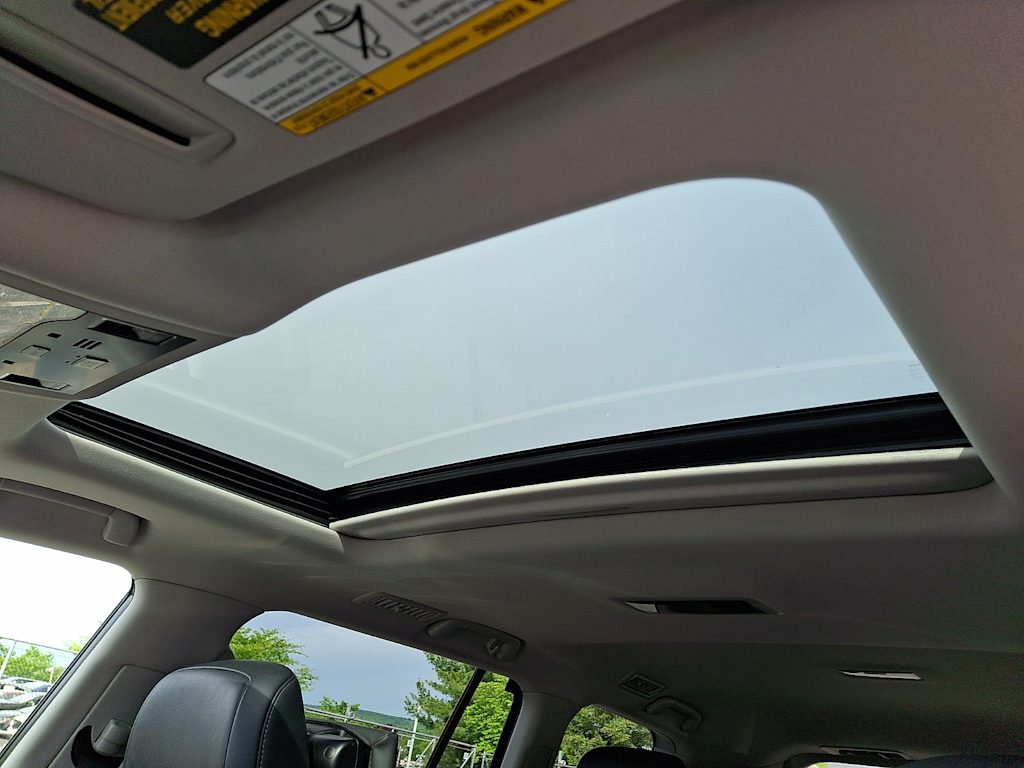 Thumbnail: 2019 Lexus LX - 18