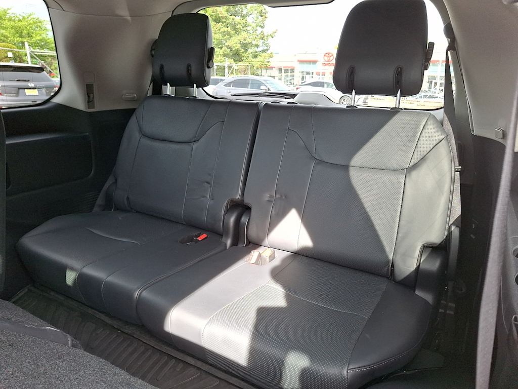 Thumbnail: 2019 Lexus LX - 15