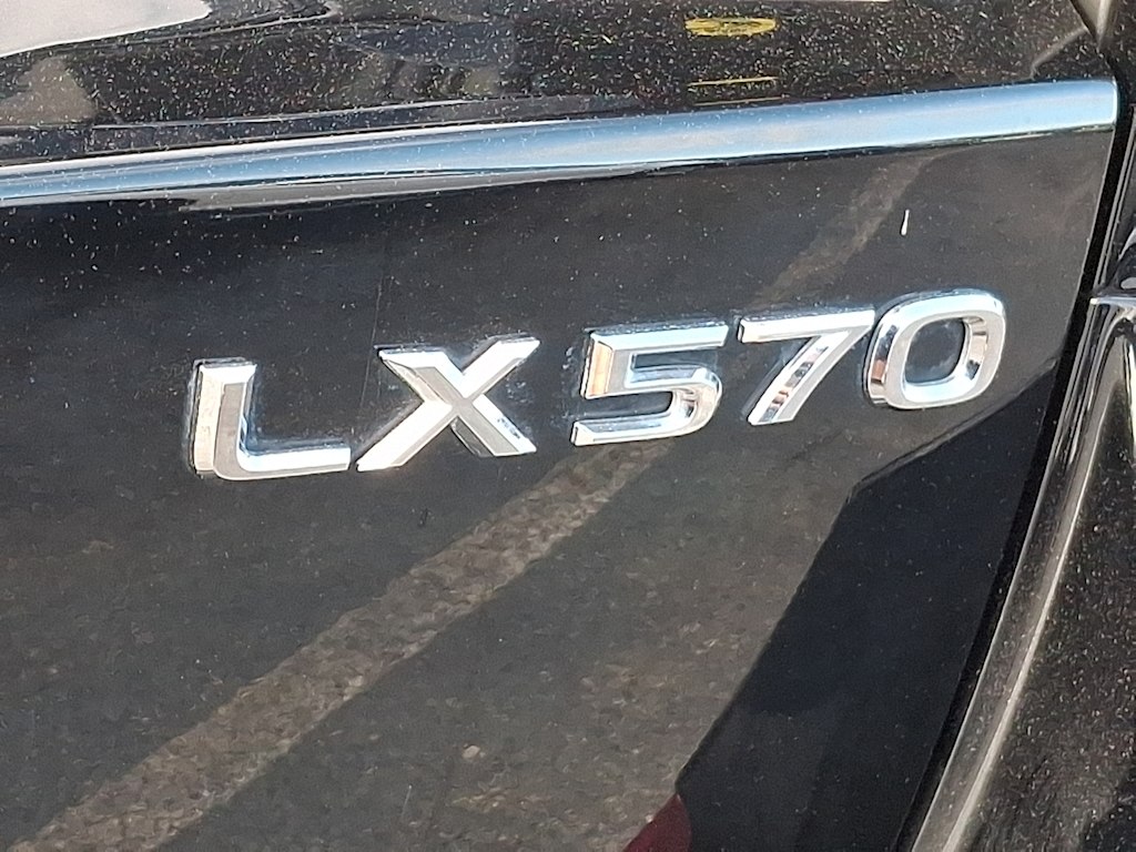 Thumbnail: 2017 Lexus LX - 30