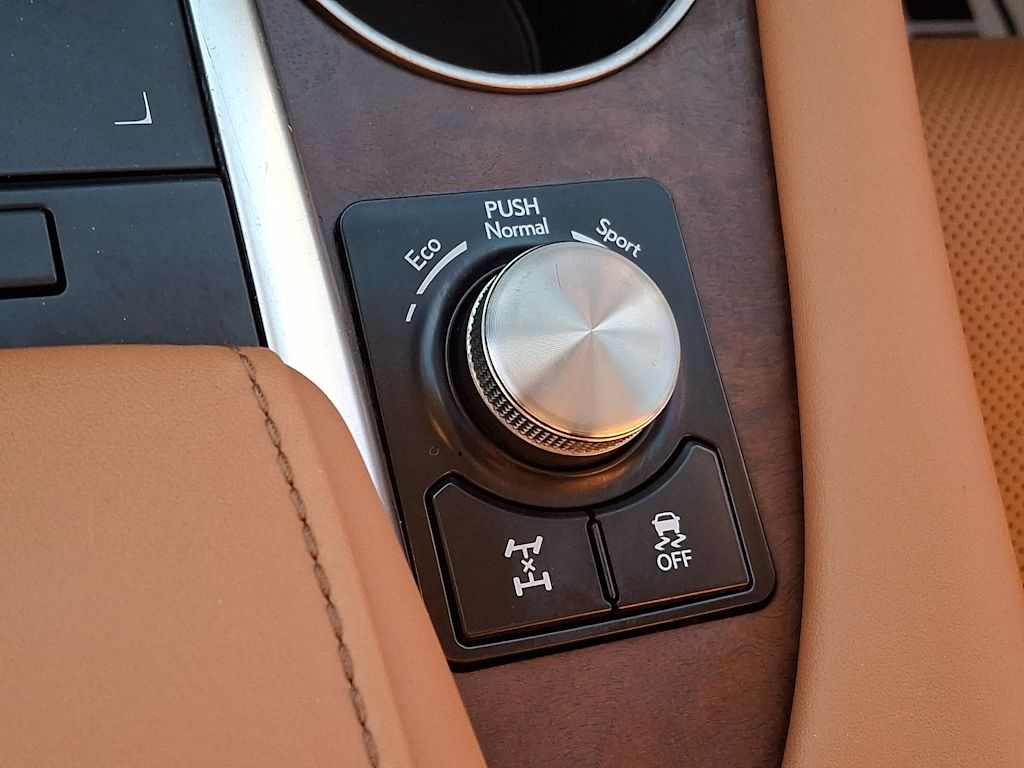 Thumbnail: 2022 Lexus RX - 26