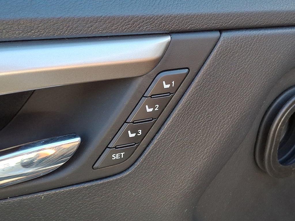 Thumbnail: 2022 Lexus RX - 29