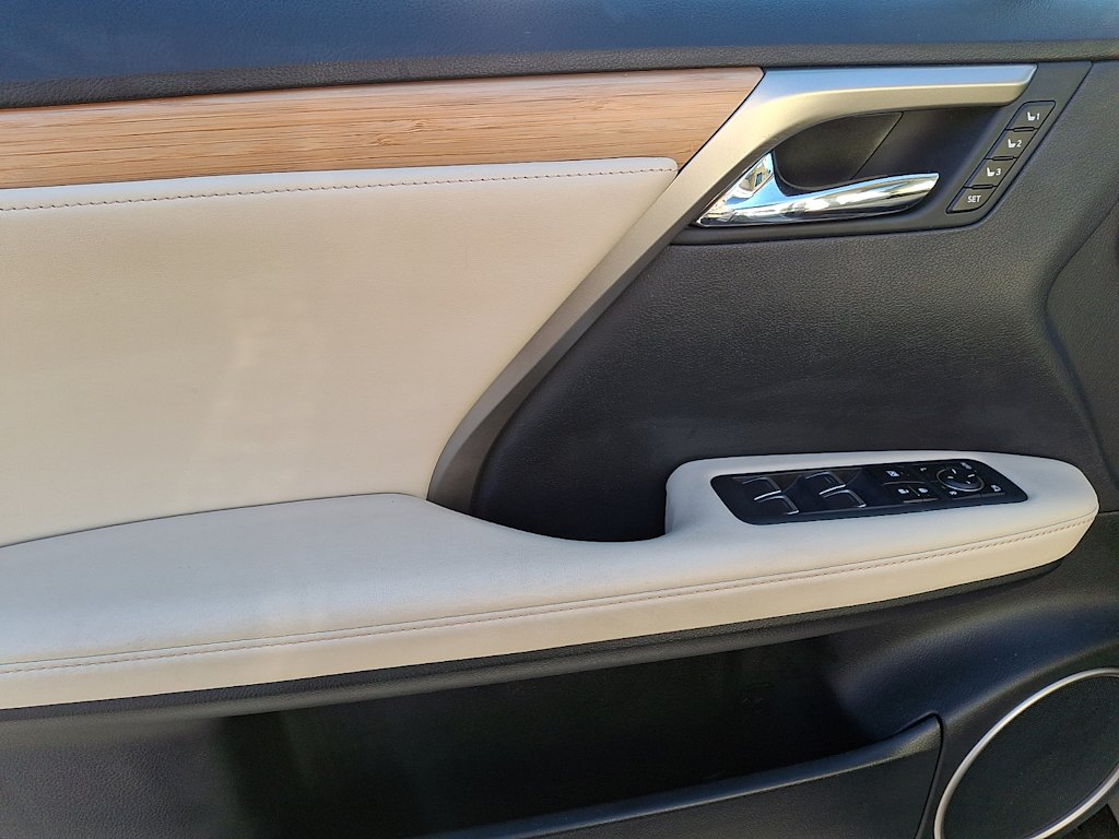 Thumbnail: 2021 Lexus RX - 15