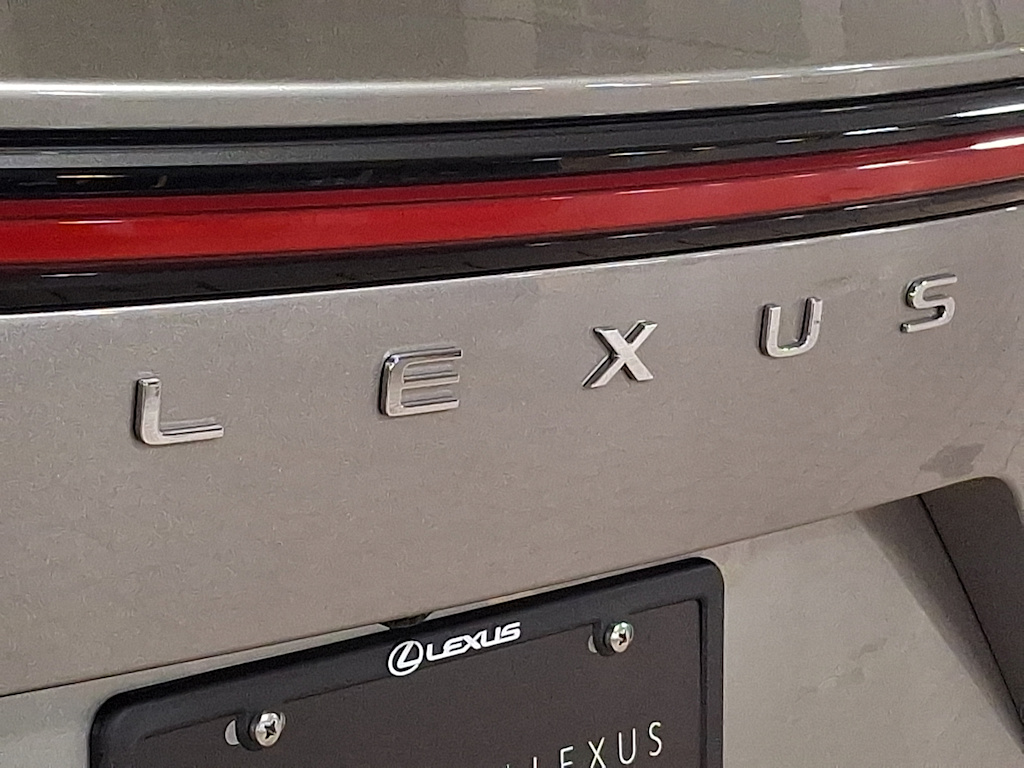Thumbnail: 2024 Lexus ES - 29
